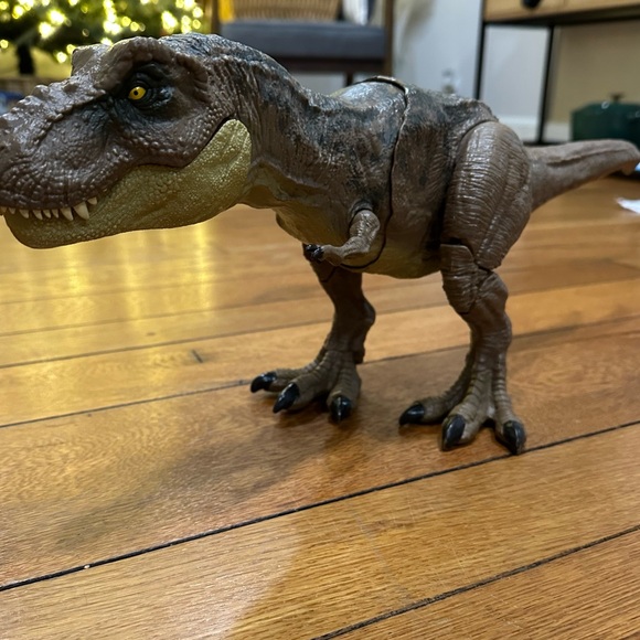 Jurassic World Camp Cretaceous Dinosaur Stomp ‘N Escape Tyrannosaurus Rex - Picture 1 of 9